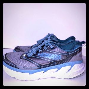 Hoka One One Conquest 3, Women’s Size 8.